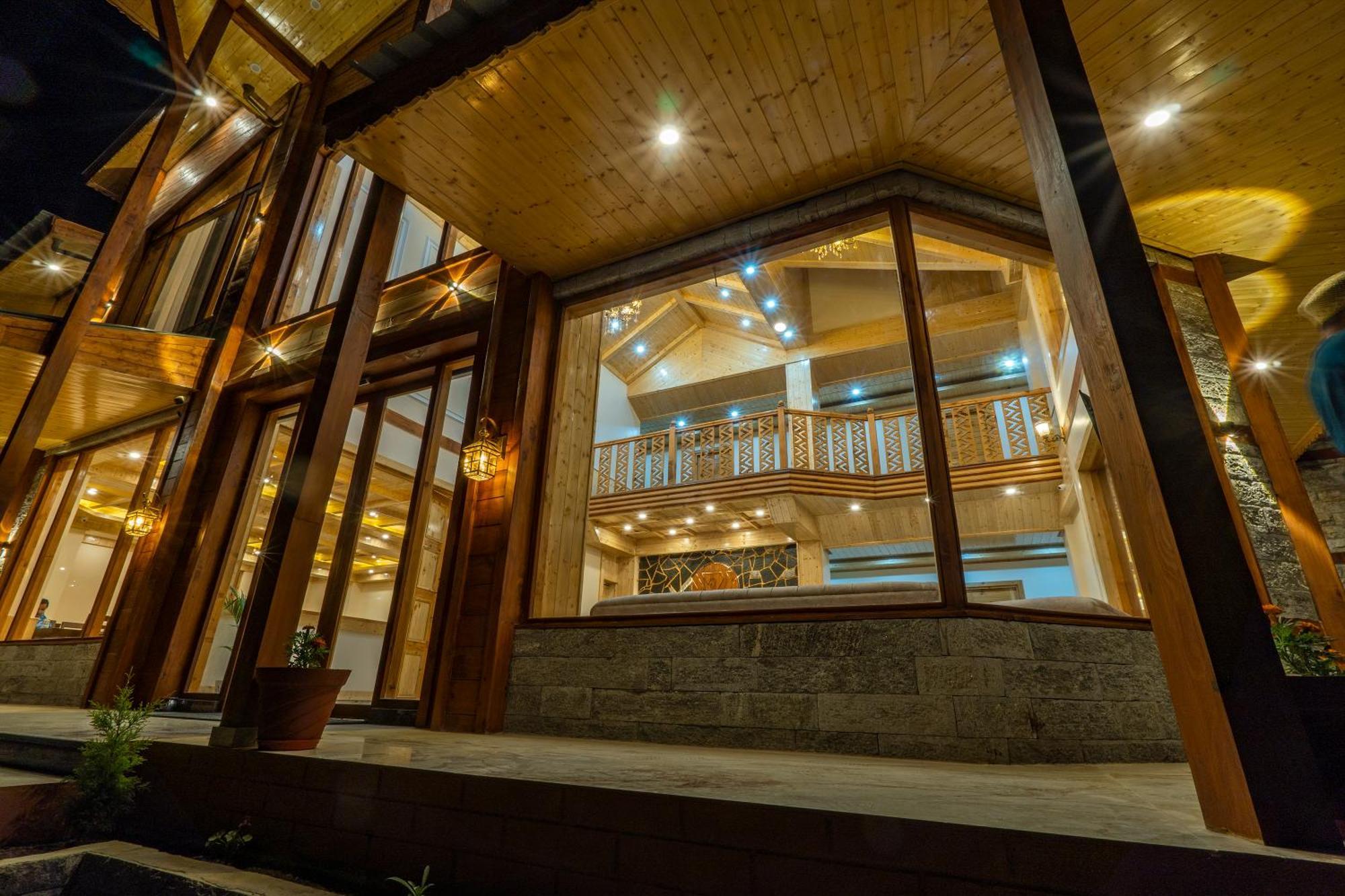 Rustic Wood Manali Hotel - Manali (Himachal Pradesh), Manali